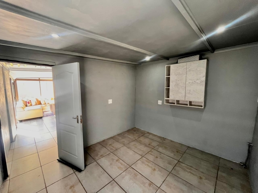 4 Bedroom Property for Sale in Donkerhoek A H North West